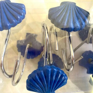 NWT Essential Home Shower Hooks Set of 12 , Shell themed Bright Blue colors